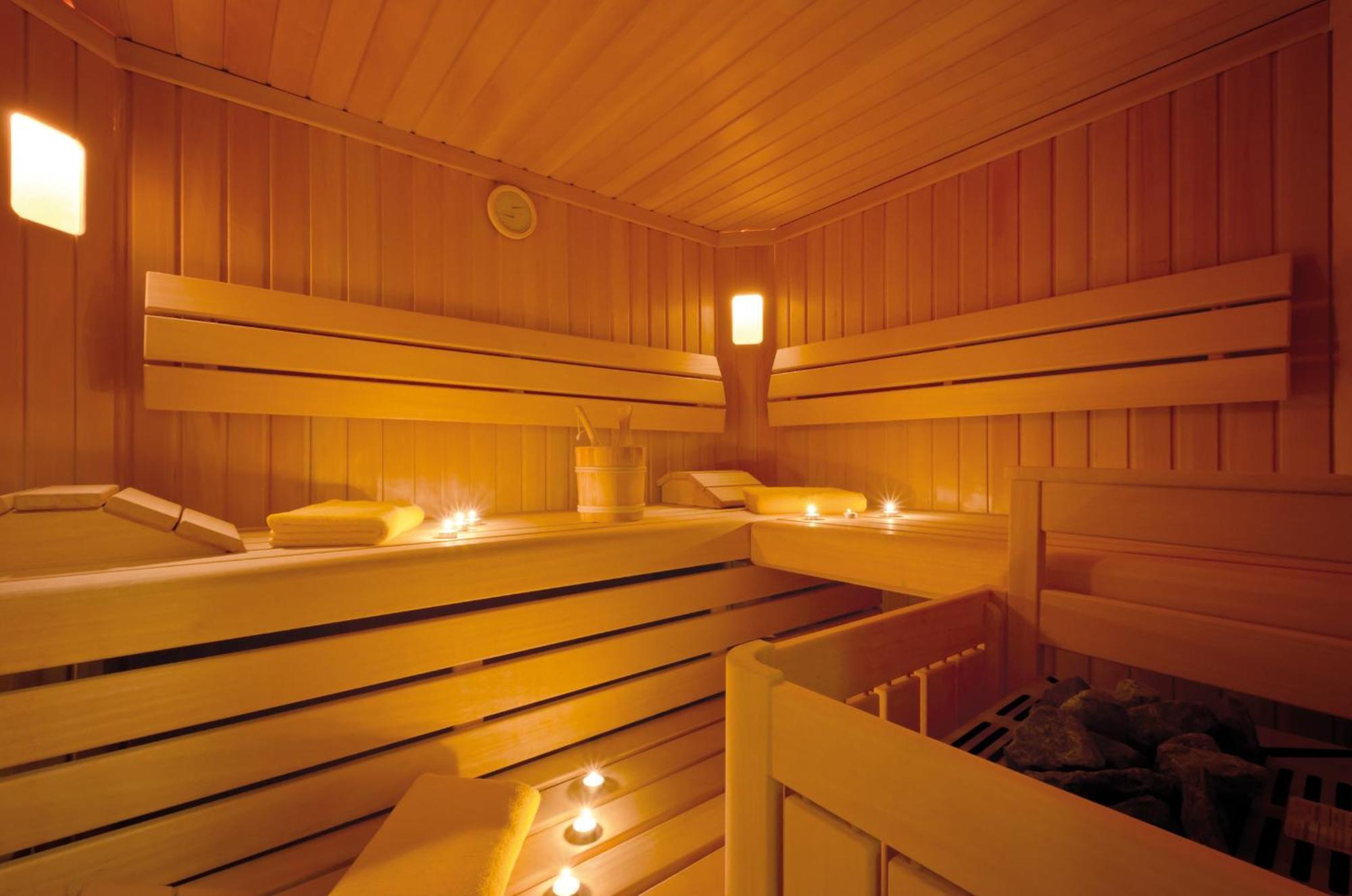Hotel Villetta Maria Cottage Canazei Eksteriør billede
