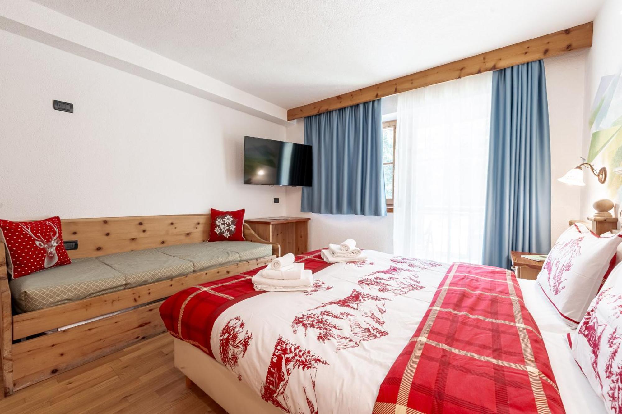 Hotel Villetta Maria Cottage Canazei Eksteriør billede