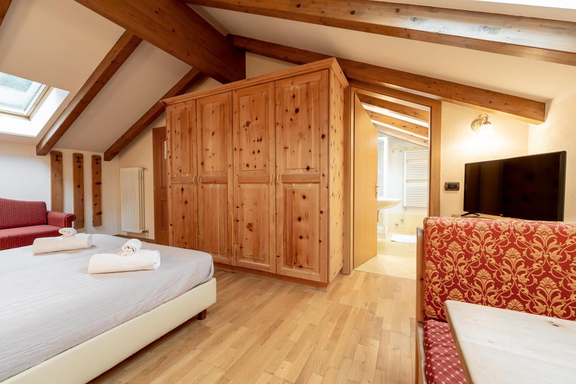 Hotel Villetta Maria Cottage Canazei Eksteriør billede