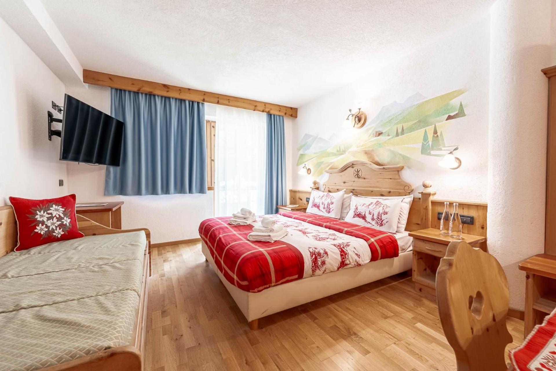 Hotel Villetta Maria Cottage Canazei Eksteriør billede