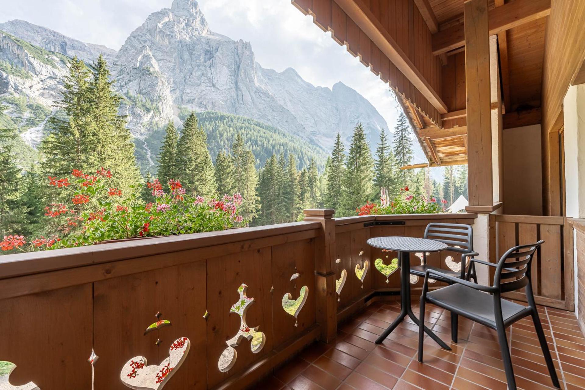 Hotel Villetta Maria Cottage Canazei Eksteriør billede