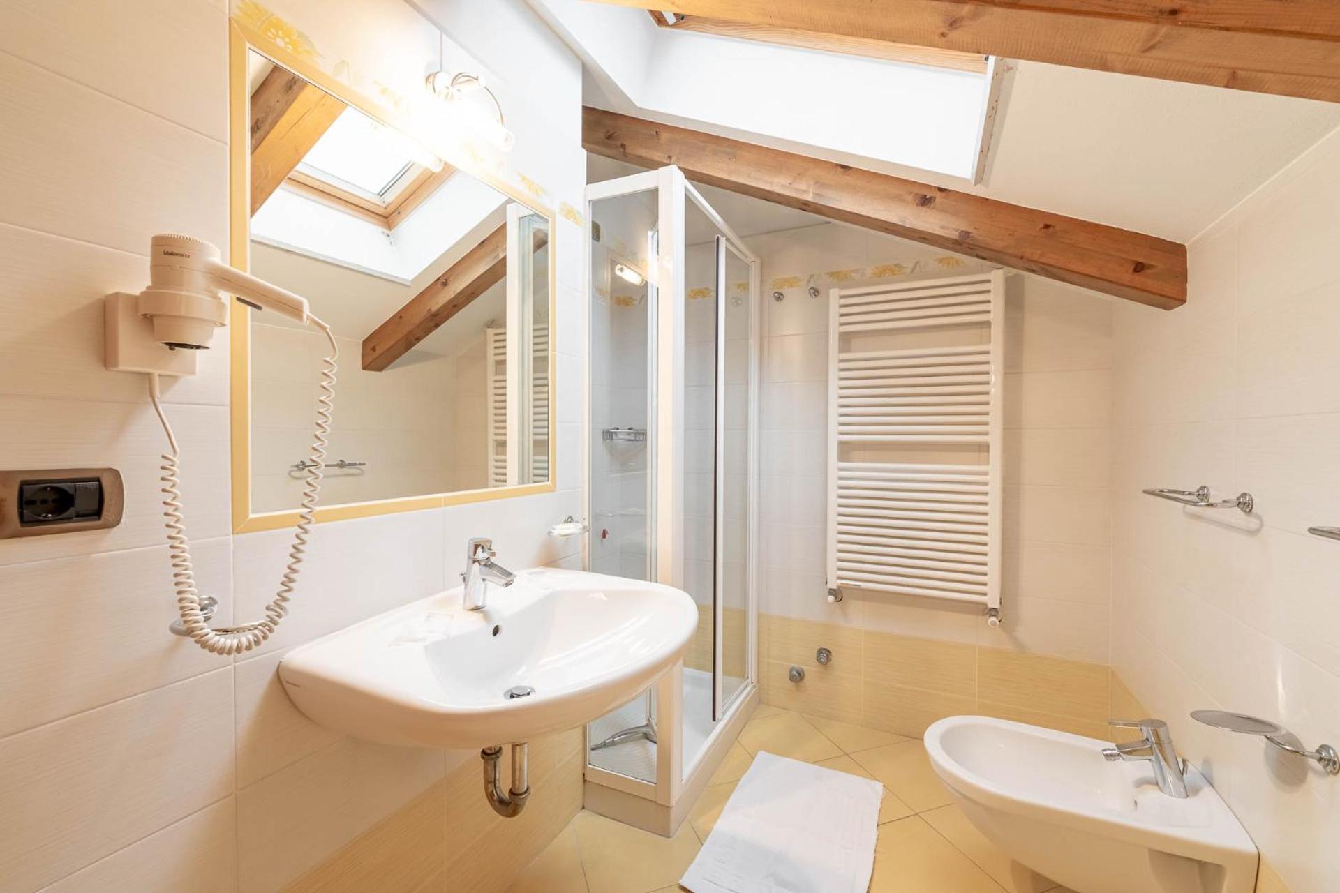 Hotel Villetta Maria Cottage Canazei Eksteriør billede